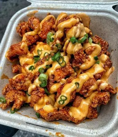 Hình ảnh Only chicken and cheese