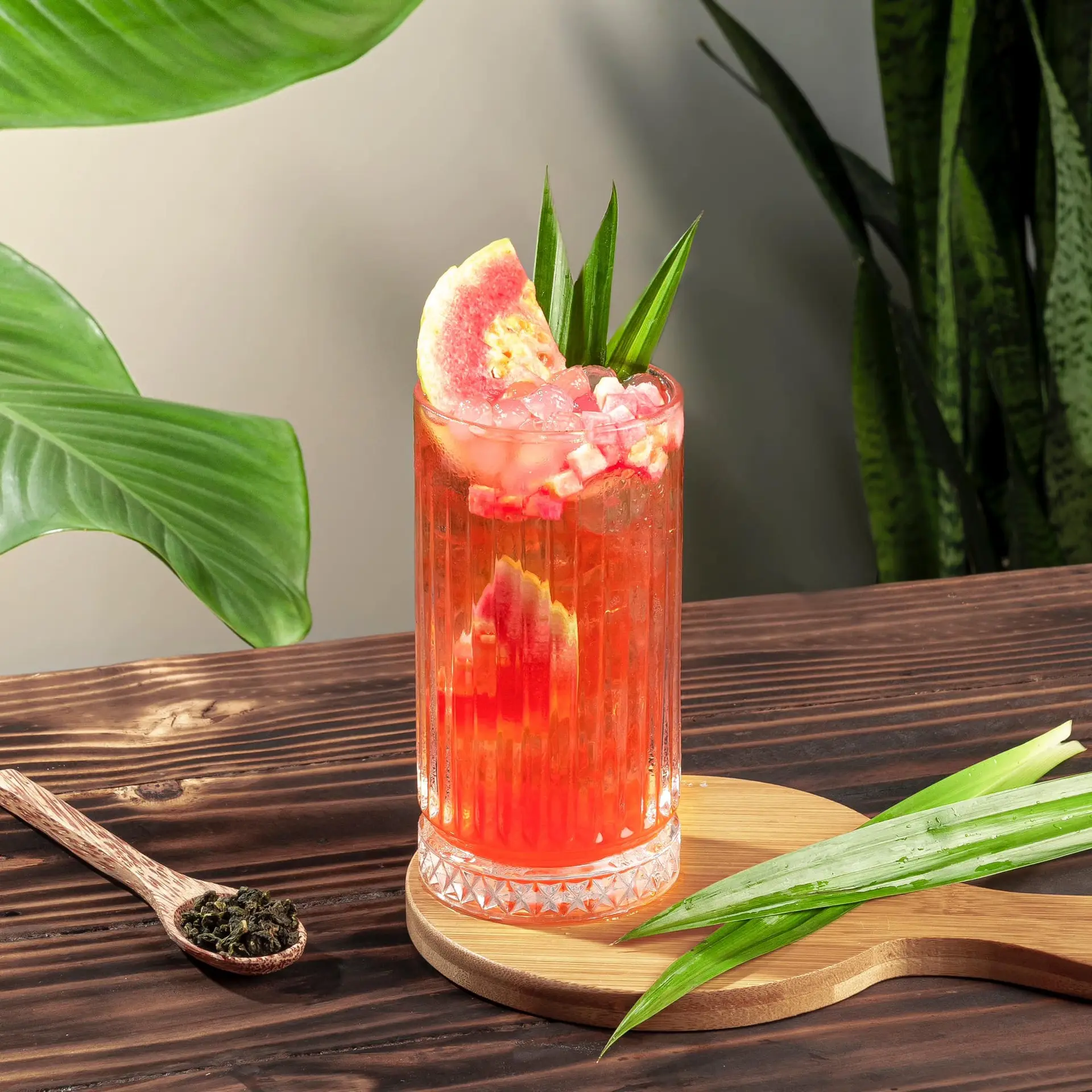 Hình ảnh Trà ô long ổi hồng ruby