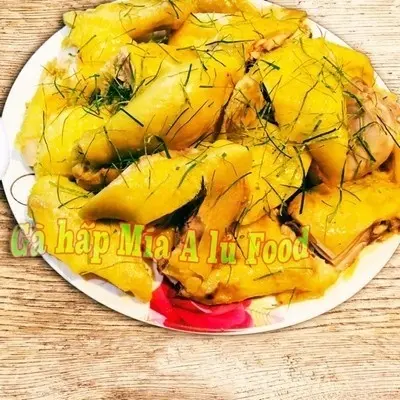 Hình ảnh 1/2 gà hấp mía chặt sẵn (bỏ đầu bỏ chân)