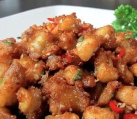 Hình ảnh Sụn gà chiên nước mắm