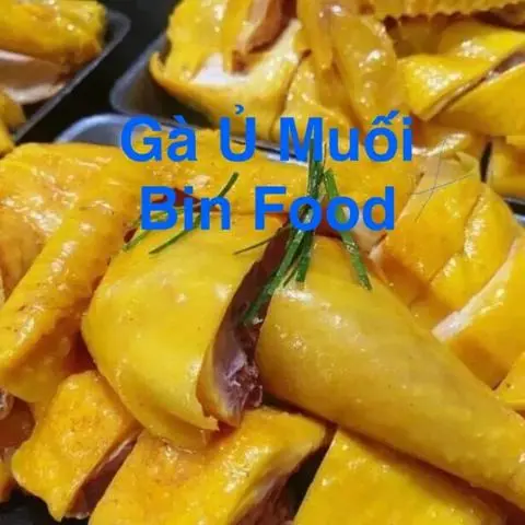 Hình ảnh Gà ta ủ muối hoa tiêu nửa con