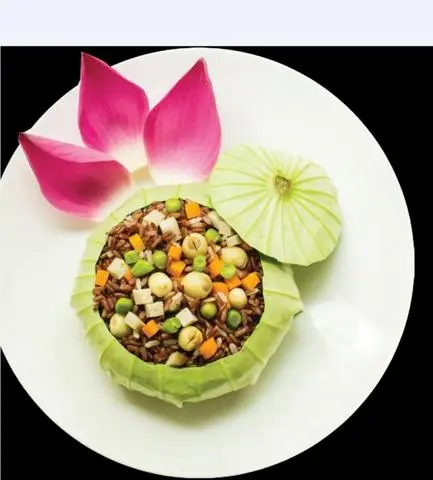 Hình ảnh Cơm gạo lứt hạt sen chay
