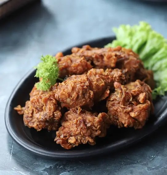 Hình ảnh Gà có xương sốt nước tương (Half) - 간장 소스 치킨