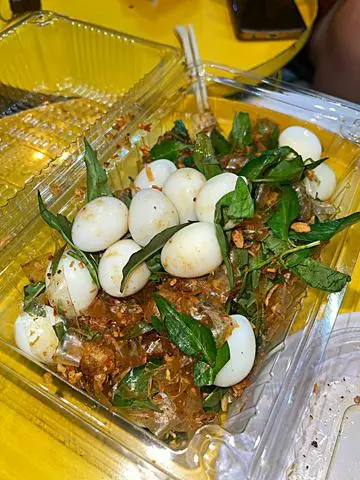 Hình ảnh Bánh tráng trứng cút