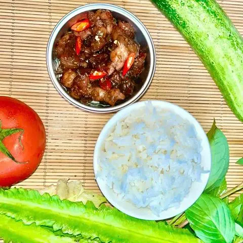 Hình ảnh Ba rọi xào mắm ruốc Miền Tây phần 1 người - kèm cơm rau