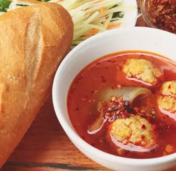 Hình ảnh Bánh mì xíu mại