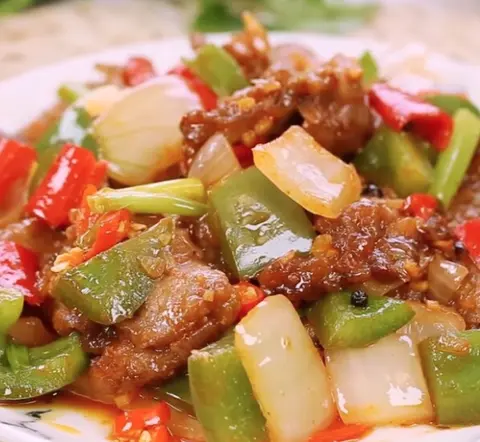 Hình ảnh Cơm bò xào cay