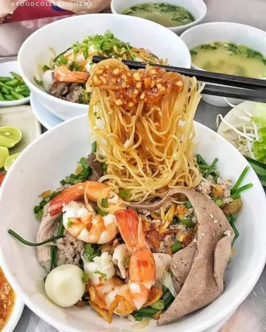Hình ảnh HỦ TIẾU MÌ TÔM CẬT CÁ 