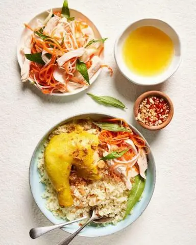 Hình ảnh Cơm Đùi Gà Góc Tư