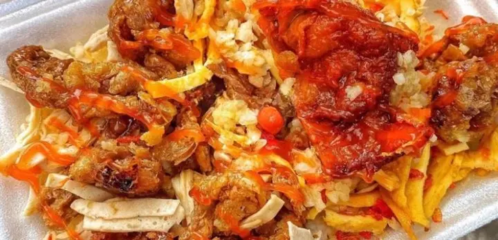 Hình ảnh Cơm chiên da gà