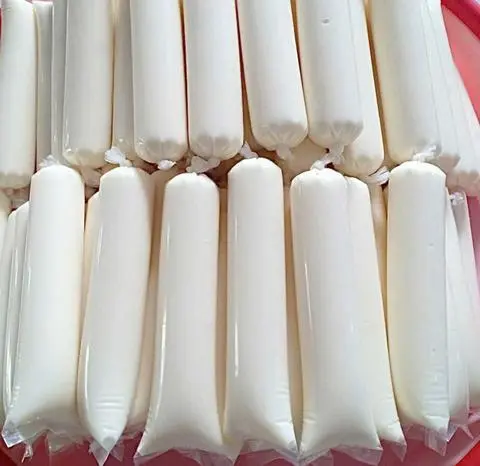 Hình ảnh Sữa chua túi truyền thống