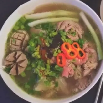 Hình ảnh Phở gân viên