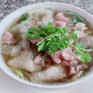 Hình ảnh Phở tái gầu