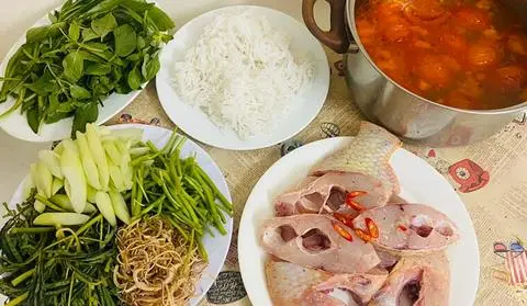 Hình ảnh Lẩu cá diêu hồng 3-4 người ăn - kèm coca