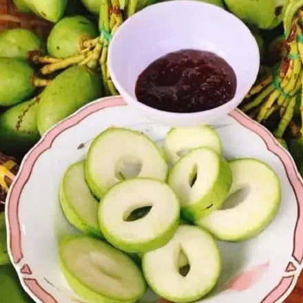Hình ảnh Xoài non - mắm ruốc