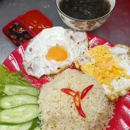 Hình ảnh Cơm chiên ốp la