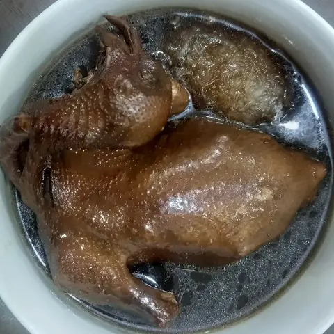 Hình ảnh Bồ câu sữa tiềm - tổ yến