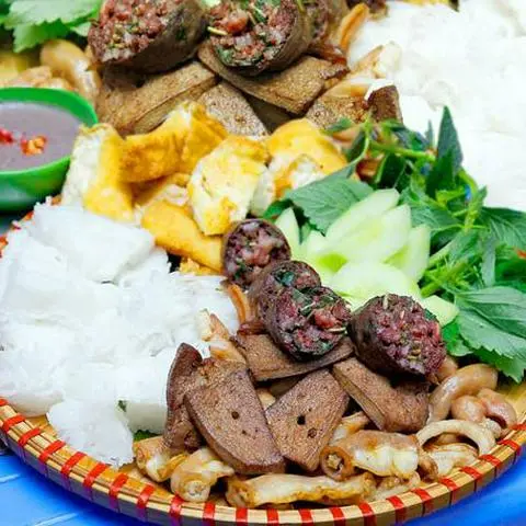 Hình ảnh Bún đậu lòng dồi chiên +  chả giò thêm