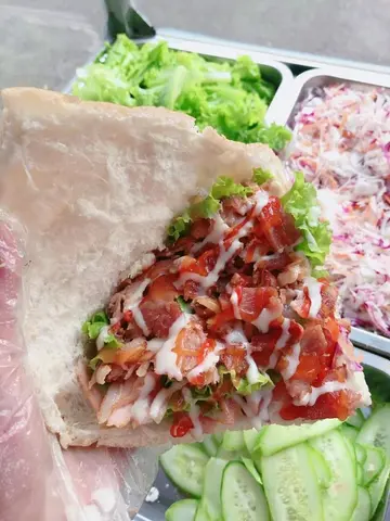 Hình ảnh Bánh Mì tam giác Kebab