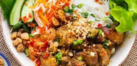 Hình ảnh Bún thịt nướng chả giò