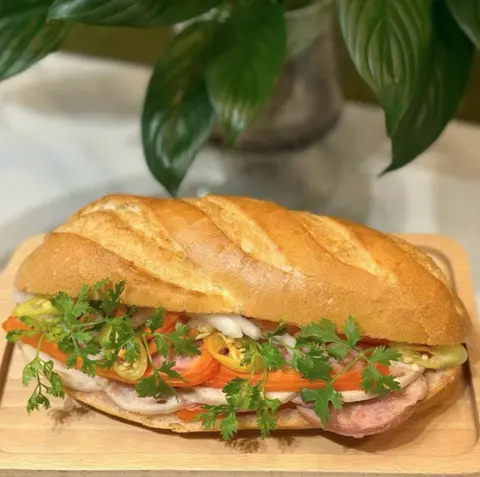 Hình ảnh Bánh mì thịt