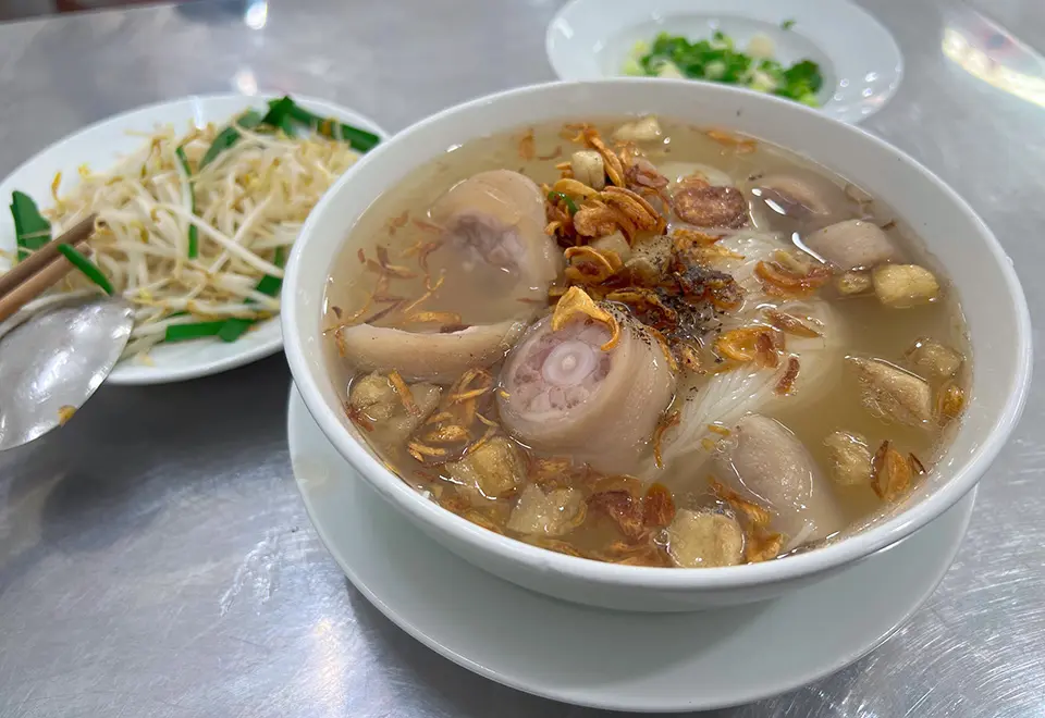 Hình ảnh Hủ tiếu đuôi heo