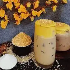 Hình ảnh Trà sữa kem vụn dừa