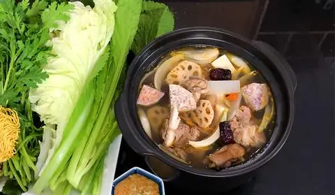 Hình ảnh Lẩu dựng dê