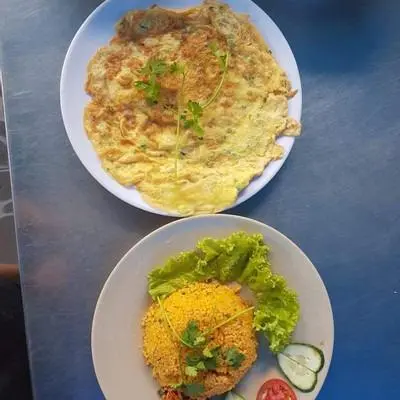 Hình ảnh Cơm chiên ốp lết 2 trứng