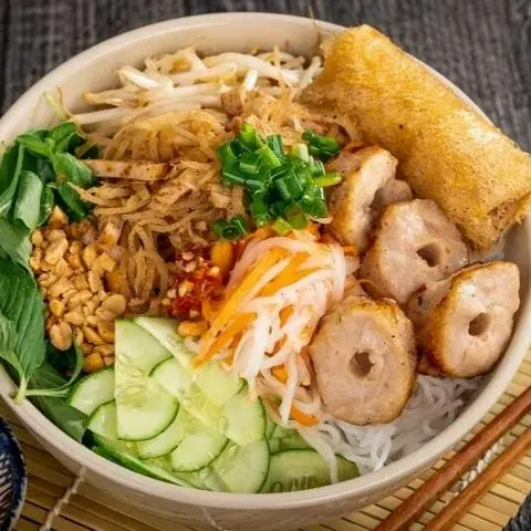 Hình ảnh Bún bì nem nướng