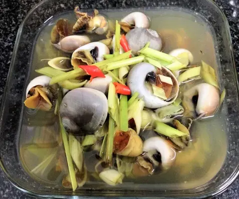 Hình ảnh Ốc mỡ hấp xả