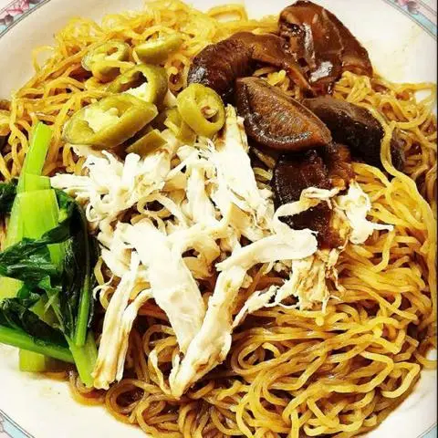 Hình ảnh Mì gà khô - chicken noodle