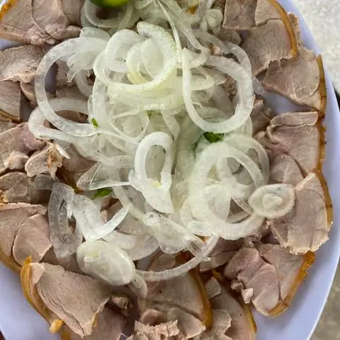Hình ảnh Bê thui nóng - vừa