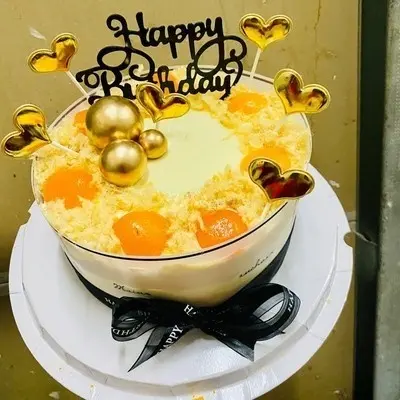 Hình ảnh Bánh sinh nhật trứng muối