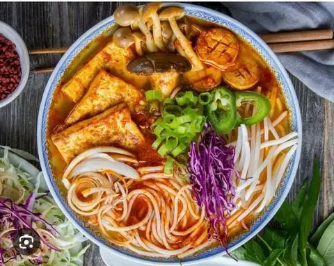 Hình ảnh Bún bò đặc biệt chay