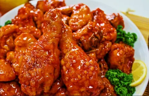 Hình ảnh Gà sốt tương tỏi 마늘간장치킨