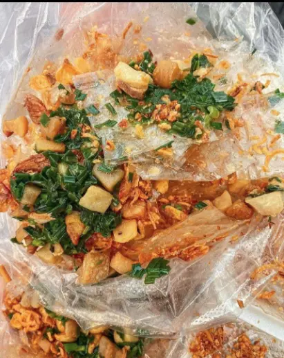 Hình ảnh Bánh tráng trộn đặc biệt