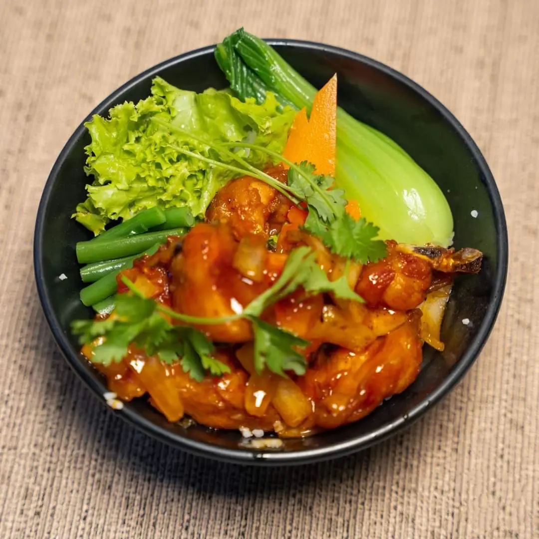Hình ảnh Cơm gà sốt chua ngọt