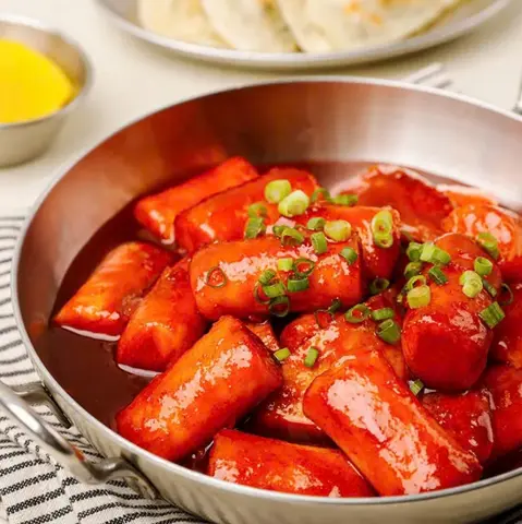 Hình ảnh Tokbokki xúc xích