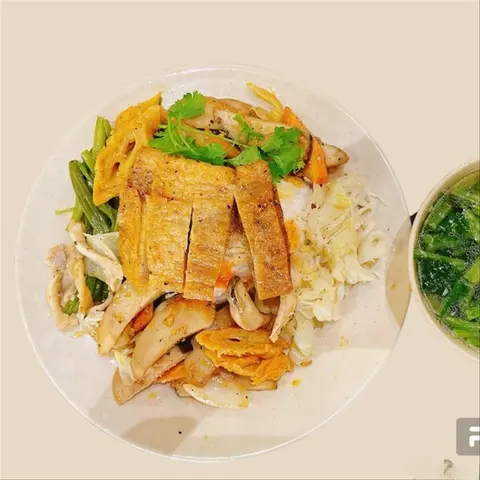 Hình ảnh Cơm sườn nướng chay