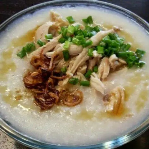 Hình ảnh Cháo gà đậu xanh hạt sen