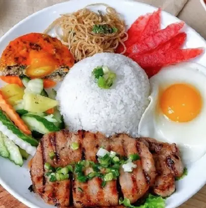 Hình ảnh Cơm sườn bì trứng