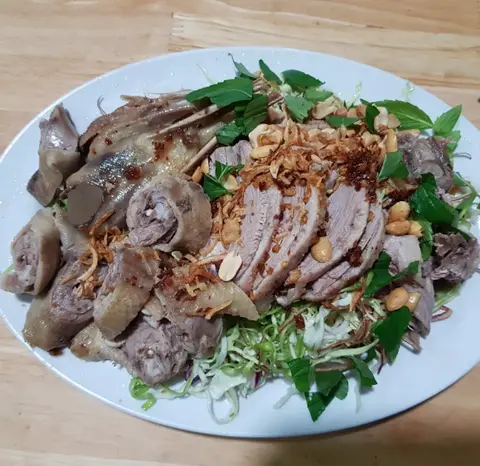 Hình ảnh Gỏi vịt đầu - cổ - cánh