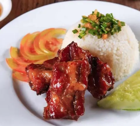 Hình ảnh Cơm sườn kho