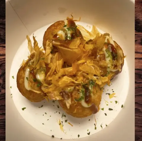 Hình ảnh Takoyaki - Bánh Nướng Nhân Bạch Tuộc (4 viên)