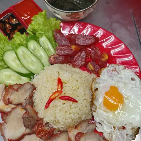 Hình ảnh Cơm lạp xưởng ốp la