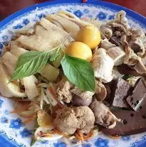 Hình ảnh Cơm lòng dồi trường trứng non