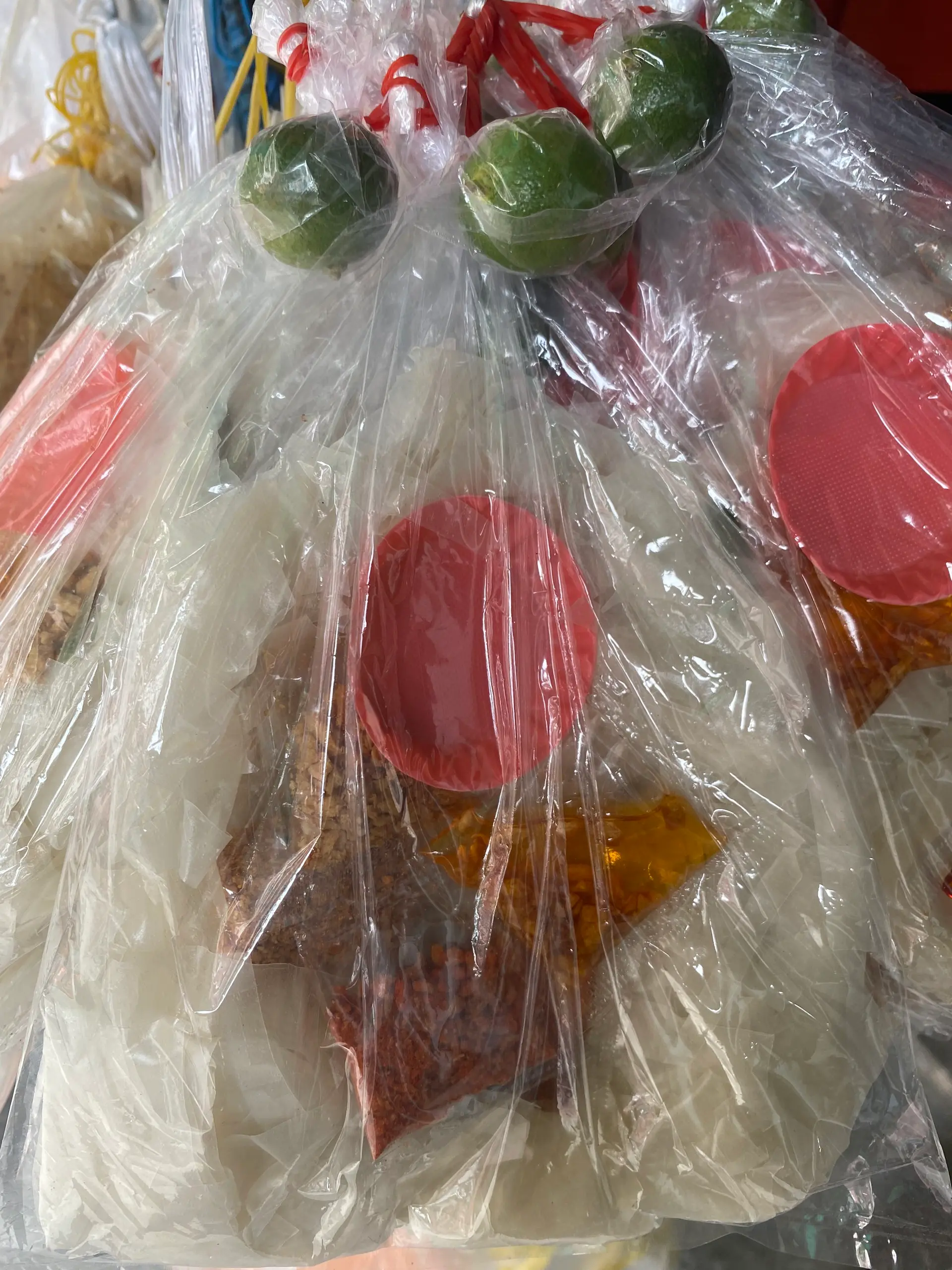 Hình ảnh Bánh tráng phơi sương tắc