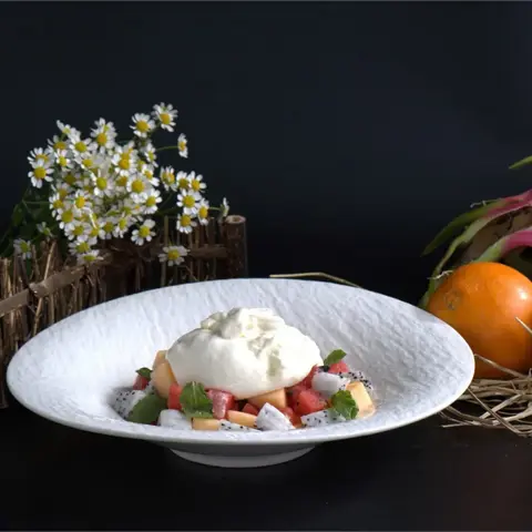 Hình ảnh Salad Trái Cây Burrata Ý