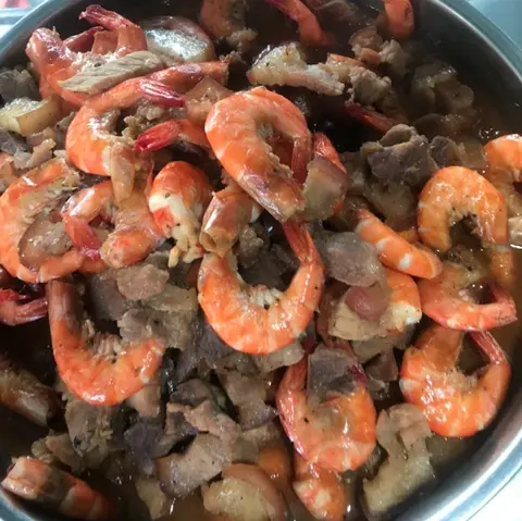Hình ảnh Thịt kho tôm lột